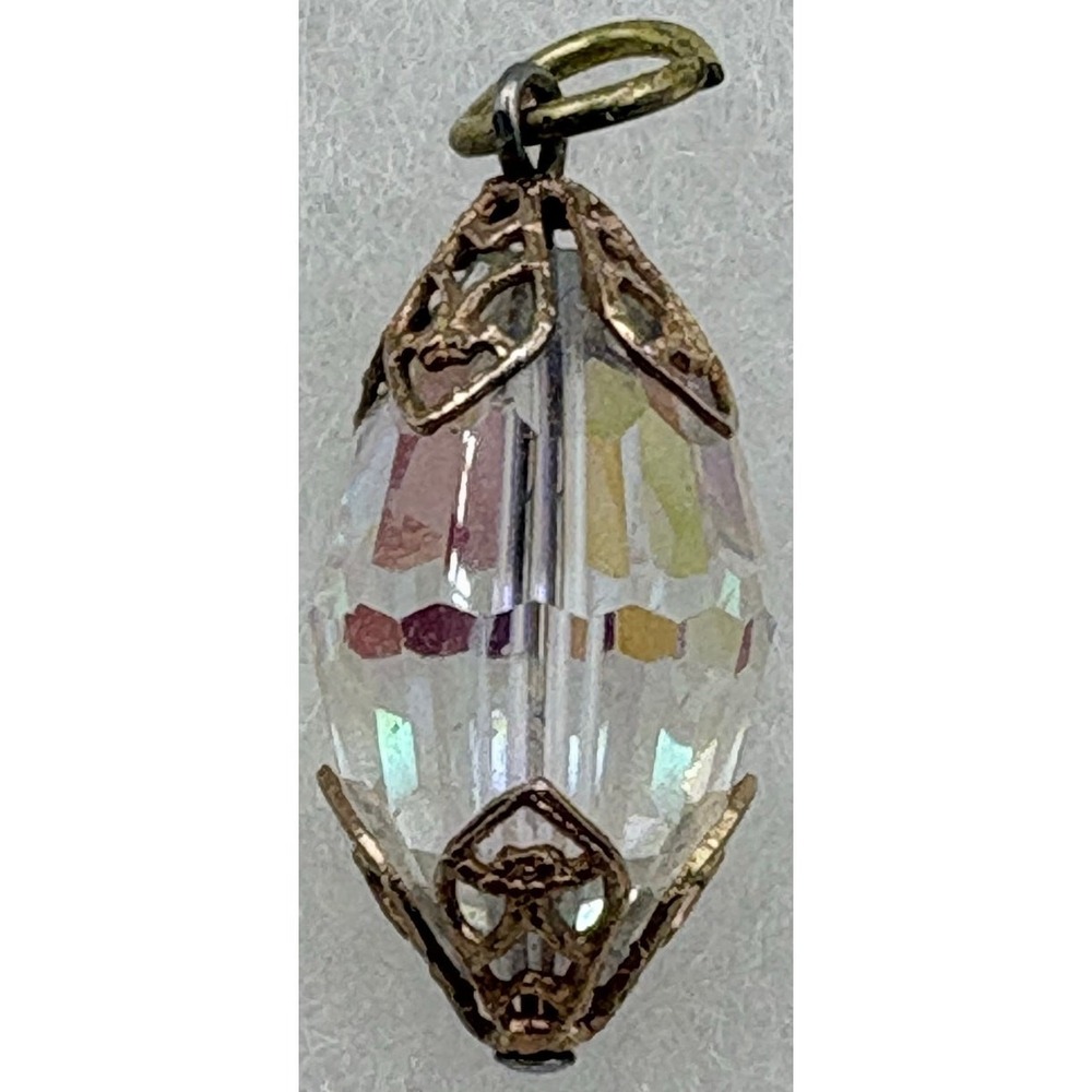 Vintage Faceted Crystal-Like Pendant with Filigree End Caps Mid-Century - Picture 2 of 3